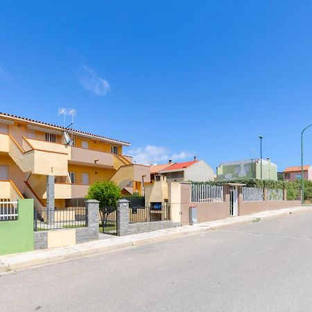Oasy2 Apartment Villasimius Bagian luar foto