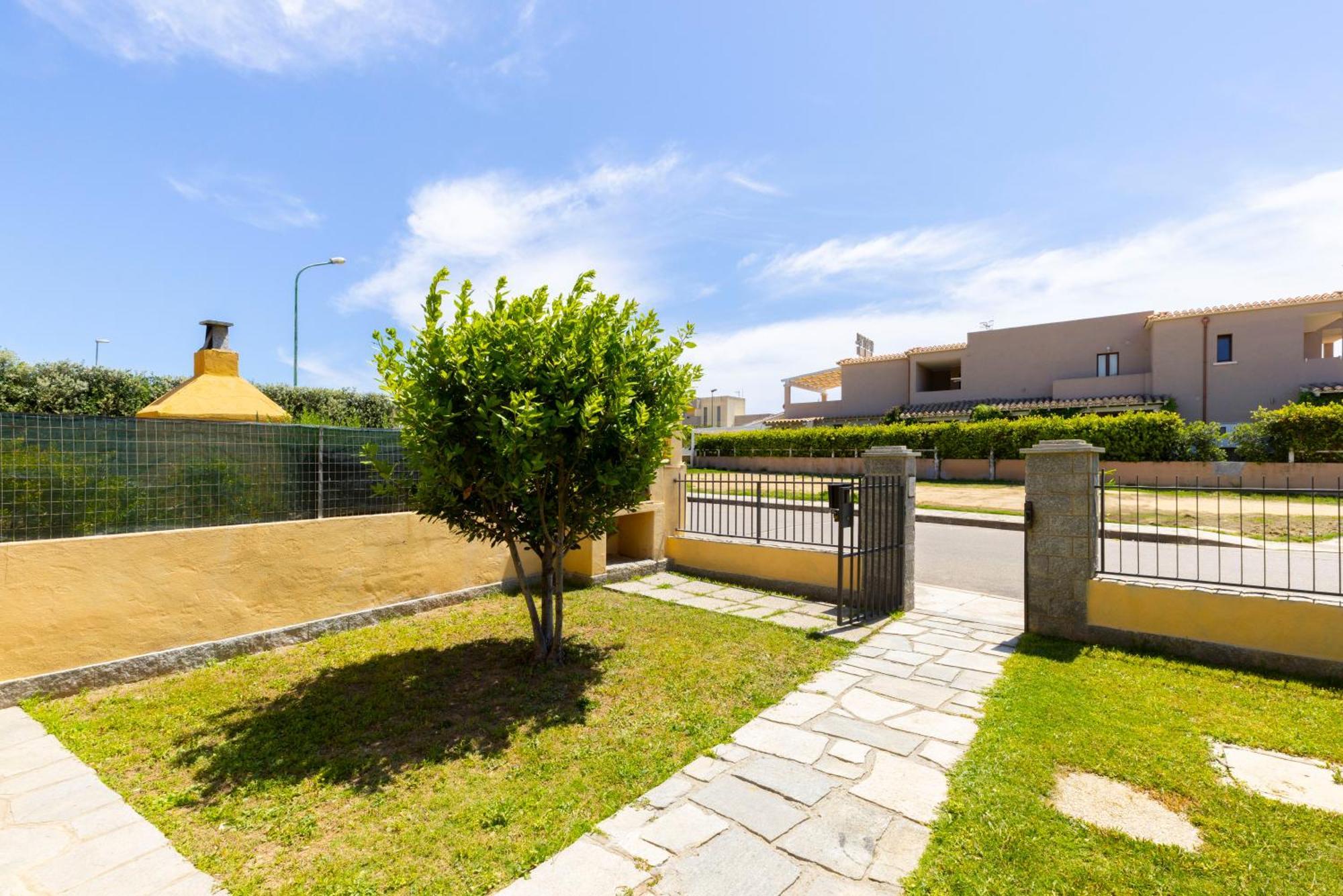 Oasy2 Apartment Villasimius Bagian luar foto